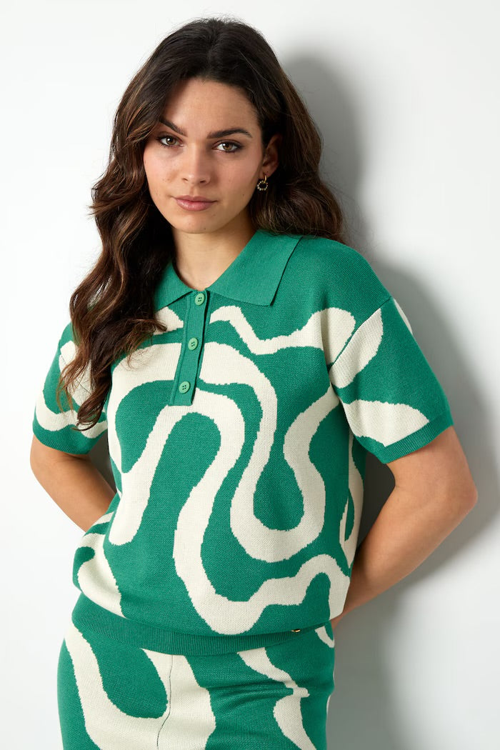 Top organic stripes print