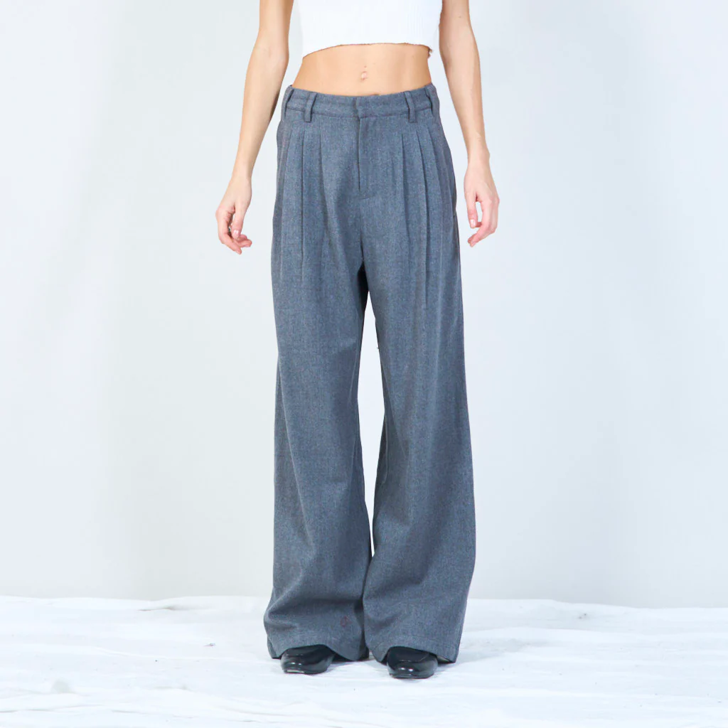 Tailored wide-leg trousers
