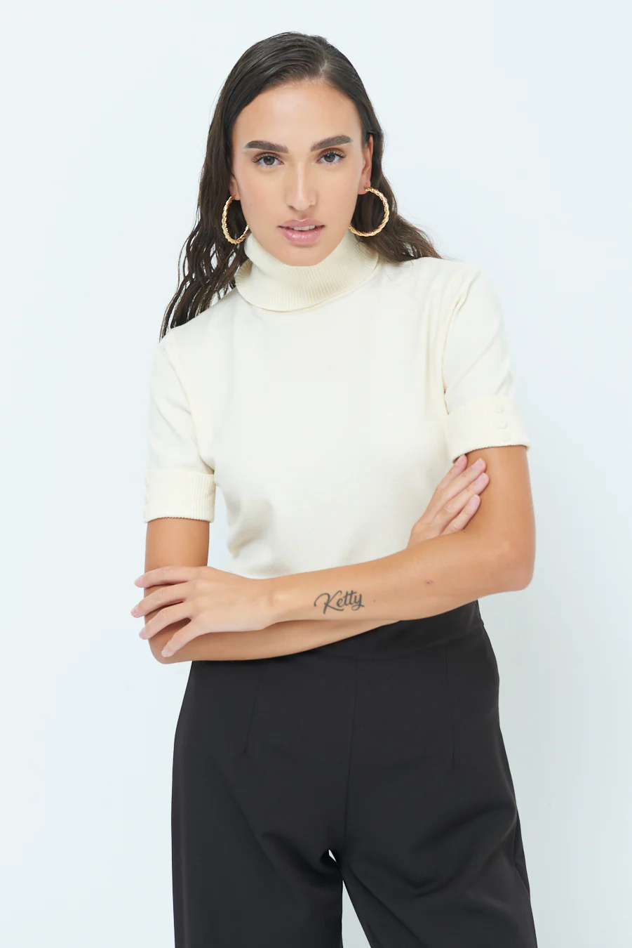 Short-sleeve turtleneck top
