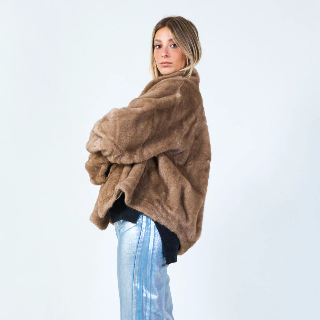 Cropped faux fur jacket
