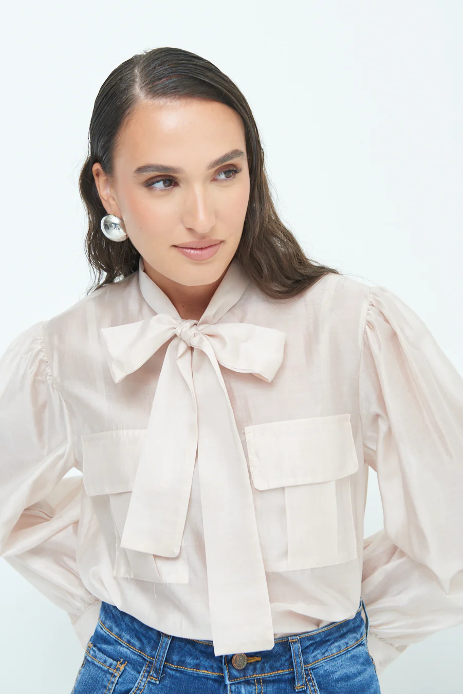 Bow-tie blouse with puff sleeves